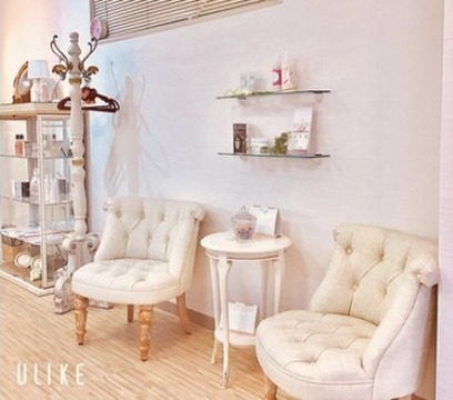 【浅草】≪週1日、1日5時間から相談可能≫≪16時までに退勤可能≫≪髪型ネイル自由≫施術枠ゆったりめで働きたい方必見！！スタッフさんの働きやすい環境を整えており、プライベートも充実できるサロン「ROSSO（ロッソ）」からネイリスト（ネイル）の求人☆☆