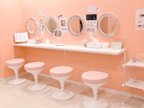 【京王八王子】≪髪色自由・ネイルOK≫≪月2回まで土日休み◎≫≪産休育休実績あり≫女性にとって長く働ける環境を用意！！頑張れば頑張った分だけ還元される給与システムが人気です！「marry 八王子店（マリーハチオウジテン）」からアイリスト（まつげエクステ・まつげパーマ・アイブロウ）の求人☆☆