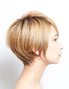 【三鷹】≪月給23万円スタート≫≪社会保険完備≫≪営業中のレッスン可能≫2年でデビュー可能！！まつエクも学ぶことが出来ます！ショートやボブが得意なサロン「HAIR DESIGN RISK（ヘアデザインリスク）」からアシスタント（美容師）の求人☆★