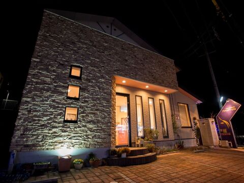 【美合】≪2年以内にデビュー可≫≪社会保険完備≫1人1人に合わせた教育で自分のペースで成長できる環境。スタッフ同士仲良く楽しく働きたい方におすすめサロン！「agreable（アグレアーブル）」からアシスタント（美容師）の求人☆★