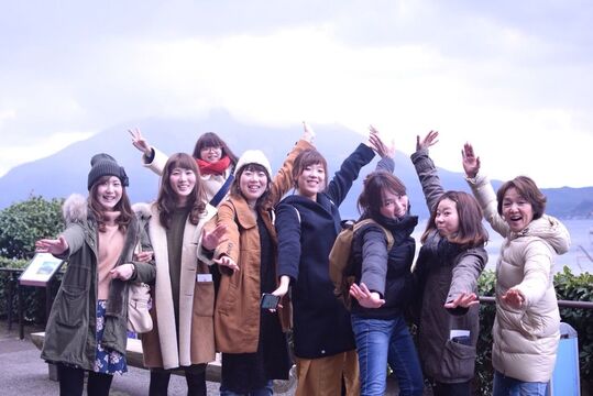 【学園都市】≪社会保険完備！≫≪20時には退勤可能≫≪社内アカデミーでの営業時間内レッスン≫働きやすい抜群の待遇が人気の地域密着サロン！スタッフ同士も仲がいいので毎日楽しくはたらけますよ「aimer（エメ）」からアシスタント（美容師）の求人☆★☆