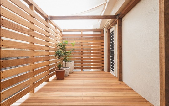 【塚口】≪完全週休2日制≫≪有給休暇あり≫≪18時に退勤可能≫≪社会保険完備≫女性が働きやすい環境をたくさん用意しています。強制無し自分のペースで無理な句レッスンを進めれる環境が人気！「ulu（ウル）」からアシスタント（美容師）の求人☆☆