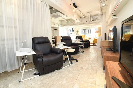 【恵比寿】≪高単価≫≪実働8時間≫≪土日休み取得OK≫ゆったりとした施術時間のため、お客様に寄り添った接客が可能！抜群の技術力を誇るトレンドサロン「Nail ＆ Eyelash WHISP（ネイルアンドアイラッシュウィスプ）」からネイリスト（ネイル）の求人☆☆