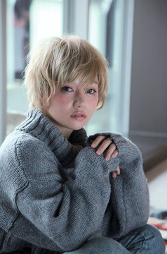 【月島】■休日数の相談可能・月に1,2回、土日休みOK・有給休暇あり・実働8時間のシフト制・20時までに退勤可能・営業時間内レッスンOK・社会保険完備■モデル施術売上を歩合として還元！売り上げを立てるという感覚を、アシスタント時代からしっかり学べます！「Kai by BalcoNY 月島2号店（カイバイバルコニーツキシマニゴウテン）」からアシスタント（美容師）の求人☆★