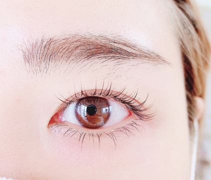 【横浜駅】≪週3日～OK！・交通費全額支給・指名料全額バック・髪型、髪色自由≫流行に合わせた新しい技術の習得が可能！スタッフが長く働ける環境を作ります！「Sundari（スンダリ）」からアイリスト（まつ毛エクステ・アイデザイナー）の求人☆☆