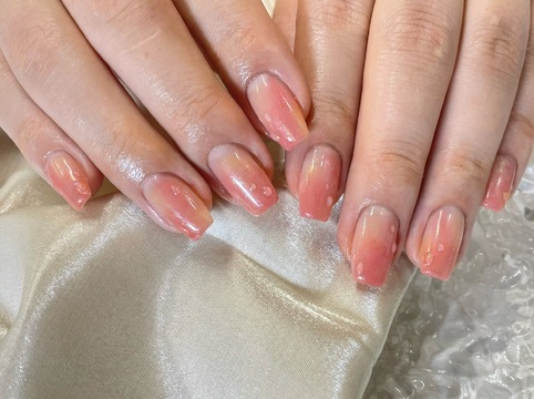 【反町】≪経験者大募集≫≪パラジェル認定サロン≫≪客単価約9500円≫≪最低保障給あり≫ハラジェルのエデュケーターも在籍する、実力派サロンでホンモノの技術を学べます。幅広い年齢層のお客様に支持される「salon Rem.（サロン レム）」からネイリスト（ネイル）の求人☆☆