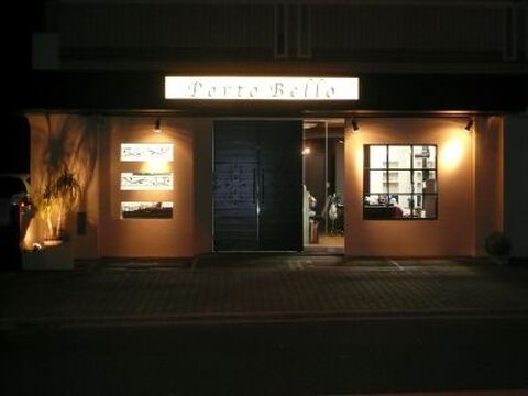 【出戸】アットホームなヘアサロン！！porto Belloでは安心して働ける環境作り、個々にあった美容師ライフの充実を目指しています。そして何よりも気さくで楽しい雰囲気を大切にしており、和気あいあいアとみんなが意見を出しあえる働きやすいフィールド☆フリーのお客様も多く、今までの経験を生かして活躍できます！☆porto Bello（ポートベロー）からスタイリスト（美容師）の求人☆☆