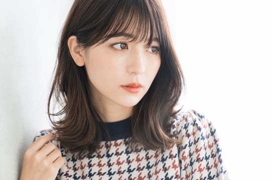 【城東】≪歩合最大70％・保障サポートあり≫≪土日休み◎≫共同オーナー制の独立支援や幹部候補としてのキャリアパスなど、プレイヤーとして働く以外の道も用意しています「ACORNs HAIR SALON（エイコーンズヘアサロン）」からスタイリスト（美容師）の求人☆★