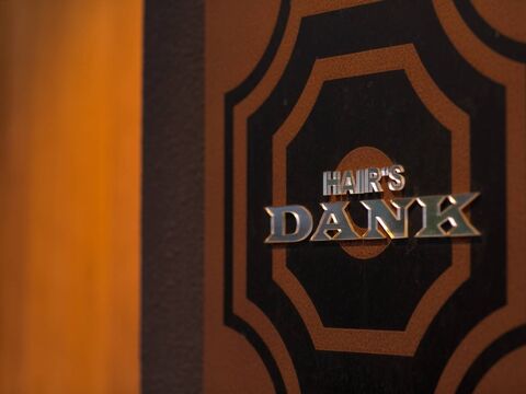 【池田下町】≪1日3〜5時間勤務可能≫≪週1日〜勤務OK≫日曜日休みの方も大歓迎です！自分のライフスタイルに合わせて働けます！ブランクがある方、家事や育児に忙しい方も安心して働ける環境です！「HAIR’S　DANK（ヘアーズダンク）」からスタイリスト（美容師・理容師）の求人★☆