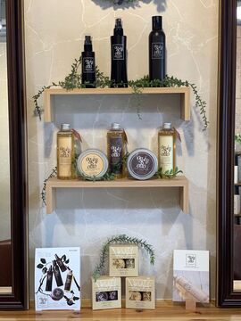 【河内松原駅】≪1日3〜5時間勤務可能≫≪週3日〜勤務OK≫自分のライフスタイルに合わせて働けます！家事や育児に忙しい方も安心して働ける環境です！「frau spa&gray（フラウスパアンドグレイ）」からスタイリスト(美容師）の求人☆★