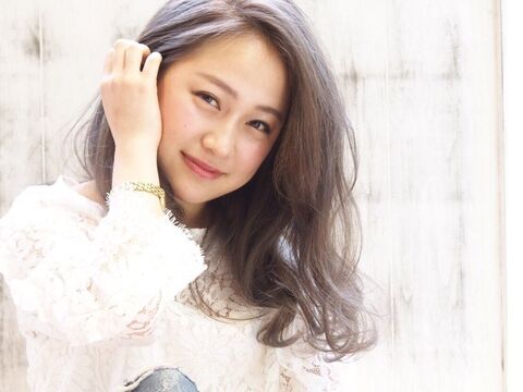 【甲子園口】≪時給1500円スタート≫≪日曜勤務出来なくてもOK！≫お客様と密に関われるアットホームサロン！お子様の行事などがある日はそちらを優先出来るので安心して働けます。「atelier Emma（アトリエエマ）」スタイリスト（美容師）の求人☆☆