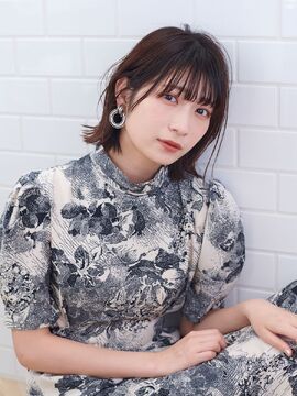 【小倉駅】◆完全週休2日制・実働8時間、拘束9時間のシフト制・1年でのデビューカリキュラム◆早期デビューが出来て売り上げを立てれるスタイリストになれます！トレンドを押さえた技術提供も人気の「RAWR hair FOLD 小倉店（ロアーヘアーフォルドコクラテン）」からアシスタント（美容師）の求人☆★