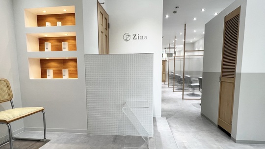 【西鉄千早】≪スタッフ定着率93％≫≪全席個室店舗≫≪インボイス会社負担で面倒な手続き不要≫≪単価10000円以上≫≪最低保障給あり≫≪マンツーマンでの入客≫話題の韓国＆艶髪特化サロン！ほとんどのスタッフが顧客0スタートなので、顧客がいない方も安心ですよ！高単価サロンのため数をこなさなくても稼いでいける！「Zina 福岡千早（ジーナフクオカチハヤ）」からスタイリスト（美容師）の求人☆★