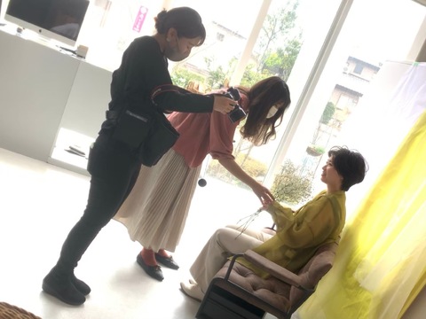 【西那須野】≪社会保険完備・実働8時間・営業時間19時まで・土日休みOK・住宅手当あり≫地域密着型でお客様との関係性を大切にしているトータルビューティーサロン「Sky flower（スカイフラワー）」からスタイリスト（美容師）の求人☆★