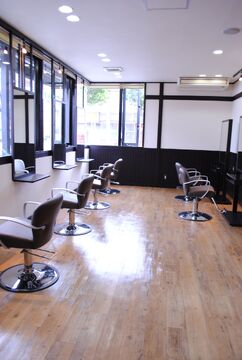 【太田川】≪月給20万円〜≫≪社会保険完備≫実力あるスタイリストさん達が優しくしっかり指導してくれます！着実にスキルアップできる環境。豊富な休みでプライベートも充実！“NUDE COLOR 太田川店（ヌードカラーオオタガワテン）”からアシスタント（美容師）の求人☆★