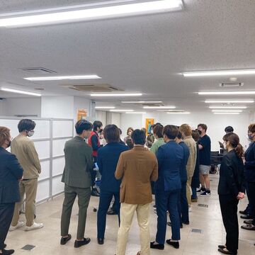 【心斎橋】≪月給23.5万円≫≪社会保険完備≫≪月8、9日休み≫充実の待遇面なので安心して長く働ける環境です！スタッフさん同士の仲が良く店内は和気あいあいとした雰囲気！「ASSEMBLAGE 心斎橋店（アセンブラージュシンサイバシテン」からアシスタント（美容師）の求人★