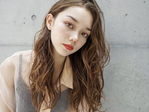 【天王寺】≪自由出勤制≫≪保障給最大50万円≫≪売上40〜60％還元≫≪指名料100％還元≫≪マンツーマン施術≫人気のヘアケアトリートメントや髪質改善が人気のサロンです！「Vision 天王寺2号店（ヴィジョン テンノウジニゴウテン）」からスタイリスト（美容師）の求人☆★