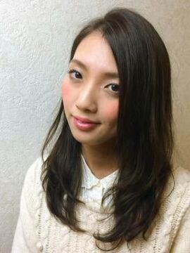 【長住6丁目】≪未経験・通信生・新卒生OK≫退勤時間は19:00〜20:00の間が多いので負担が少なくお仕事出来ますよ♪幅広い世代のお客様が来店され温かい雰囲気で出迎えるSweetie Hair（スウィーティー ヘアー）からアシスタント（美容師）の求人☆★☆