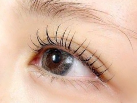 【福重】≪日曜、祝日が定休・ママさんも歓迎・営業時間17:30まで・経験者優遇・働きやすい環境≫正社員・パート・業務委託から選べる雇用形態！20～40代の女性を中心に人気のあるトータルビューティーサロン「Design color & eye beauty 2nd Colabo（デザインカラーアンドアイビューティーセカンドコラボ）」からアイリスト（まつげエクステ・まつげパーマ・アイブロウ）の求人☆☆