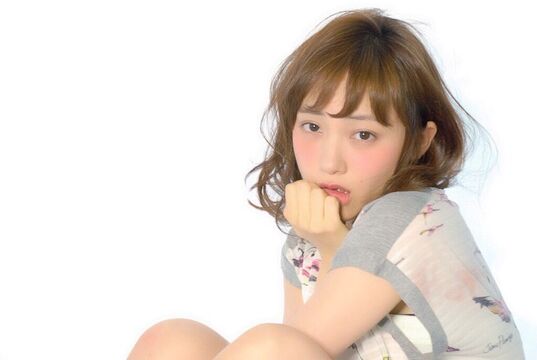 【千里中央】≪平均月収40万以上も可能≫≪休み、時間自由≫あなたのライフスタイルに合わせて勤務できる完全歩合サロン！アシスタントも在籍しているので、無理なく高収入を狙えます！「WHARF WEST（ワーフウエスト）」からスタイリスト（美容師）の求人☆★