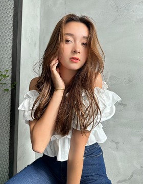 【博多駅】≪トリートメント特化≫≪集客抜群＆保障給あり≫≪自由出勤制≫平均売上月100万円超え！最大月収120万円実績あり！美容師としての技術と経験を存分に発揮できる環境です！「loe treatment salon 博多店（ロエ トリートメント サロン ハカタテン）」からスタイリスト（美容師）の求人☆★