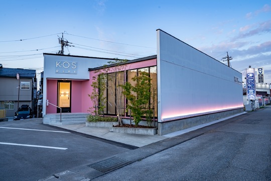 【野々市駅】≪社会保険完備≫≪独立支援あり≫≪パート・アルバイトの方も有給あり≫≪柔軟な働き方の選択可能≫≪業務委託の方は保証給の相談可能≫どんな雇用形態でもスタッフさん1人1人が働きやすい環境です。「K・O・S beauty（ケーオーエスビューティー）」からアイリスト（まつげエクステ・まつげパーマ・アイブロウ）の求人★☆