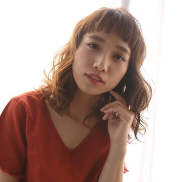 【甲子園口】≪社会保険完備≫≪月給19万円〜≫≪月8休み≫≪20時までに退勤可能≫独自のカリキュラムで最短スタイリストデビューをめざせます。働きやすい環境が　整ったお店です！「BASUKIA（バスキア）」からアシスタント（美容師）の求人☆★☆