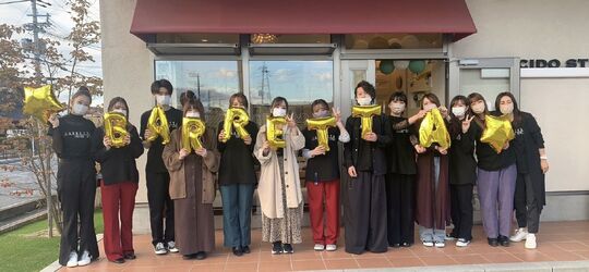 【JR長浜】≪月8,9日休み≫≪社会保険完備≫≪二年目から月に1回土日休みOK≫レディースブース、メンズブースが分かれているのがおすすめポイントです！「LUCIDO STYLE BARRETTA（ルシードスタイルバレッタ）」からスタイリスト（美容師・理容師）の求人★☆