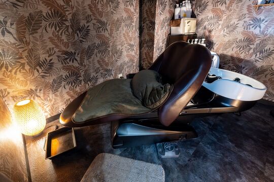 【野間】≪月休7日・実働8時間・社会保険完備≫半個室・完全個室のブースでしっかりお客様と関わります！顧客様を大切にできるのはモチロン、新規のお客様とも多く関わることができるヘアサロン「ARDOR（アルドール）」からスタイリスト（美容師）の求人☆★