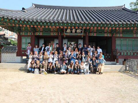 【亀岡】◇◆社会保険完備◆退職金制度あり◆住宅手当あり◆◇新商品や新メニューをドンドン取り入れ、最新のトレンドを発信！まつげエクステや着付けも学べます。幅広い分野で活躍できる美容師になりたいならココ♪Spin hair 亀岡店（スピン ヘアー カメオカテン）からアシスタント（美容師）の求人☆★☆