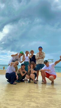 【新宿】◆社会保険完備・入客チャンス多数・選べる雇用形態◆他サロンはもちろんのこと、他業種よりも高収入を実現できる！美容師の地位向上を掲げるサロンです！自分だけの強みを作れる「Ameri 新宿（アメリシンジュク）」からスタイリスト（美容師）の求人☆★