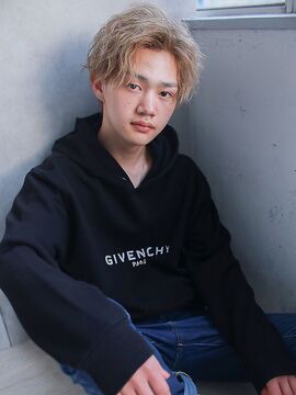 【小倉駅】≪完全週休2日制・社会保険完備・駅チカ≫スタッフ急募！！集客力抜群&デザインカラーが大人気！！集客力抜群なので様々な経験が積め人気美容師を目指せるヘアサロン「L.O.K LUXBE（エルオーケーラックスビー）」からアシスタント（美容師）の求人☆★