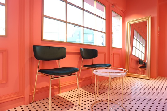 【川越駅】≪実働8時間≫≪土日祝休みOK≫≪最短2年でデビュー可能≫教育力に自信のある人気サロン！アカデミー制もあり、効率よくスキルアップができる環境です！「PALETTE 川越店（パレットカワゴエテン）」からアシスタント（美容師）の求人☆★