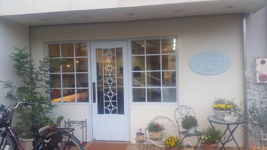 【阪急高槻市駅】≪着付けも学べる！整容国保あり≫幅広い年齢層のお客様に対応できるスキルが学べます！地域密着の愛されサロンAlice（アリス）からアシスタント（美容師）の求人☆★