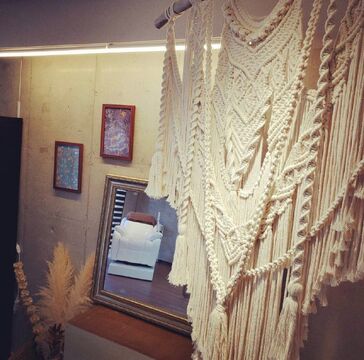 【石垣島】★オンライン面接OK★≪最低保障給あり・自由出勤制・20時までに退勤可能≫入客チャンスが多数あるため、初めての業務委託でも安心してお仕事できますよ！！幅広い世代の方を笑顔にするトータルビューティーサロン「GLOBAL NEO（グローバルネオ）」からアイリスト（アイデザイナー・まつ毛エクステ）の求人☆☆