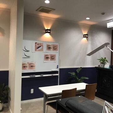 【桑名】カウンセリング重視！スクール併設☆福利厚生の充実☆働くスタッフさんも長く続けられる環境です♪”&LeLuxe 桑名（アンドリュクス クワナテン）”からアイリスト（アイデザイナー・まつ毛エクステ）の求人☆☆