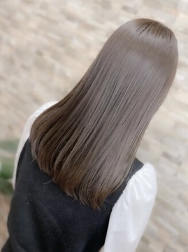 【目黒駅】≪営業時間内レッスンOK≫≪最短1年でデビュー可能≫≪住宅手当あり≫基本は営業時間内のレッスンオンリー！無理のないペースでスタイリストを目指すことができます！「STUDIO 21（スタジオニジュウイチ）」からアシスタント（美容師）の求人☆★