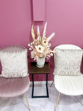 【八丁堀】≪社会保険完備・月給19万円スタート・ネイル髪型自由・実働8時間≫美容が好きなスタッフさん達とアットホームな環境で働くことができますよ！大人可愛い系デザインが得意なサロン「beauty salon Monart（ビューティーサロンモナート）」からアイリスト（まつげエクステ・まつげパーマ・アイブロウ）の求人☆☆