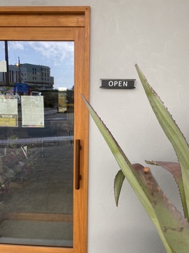 【藤並駅】≪2年以内にデビュー可能≫≪土日休み月1回までOK≫≪20時までに退勤可能≫≪ママさんの応募歓迎≫カラー専門店ならではの、サブスクメニューでお客様の理想のスタイルをキープし続けるサロン！「COLOR LaB（カラーラボ）」からアシスタント（美容師）の求人☆★