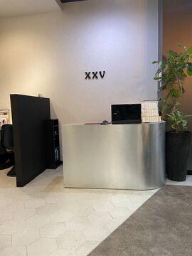 【姫路駅】≪社会保険加入OK≫≪18時過ぎには退勤可能≫≪月7日休み、有給休暇あり≫など、働きやすい環境が揃ったお店です！セットも学べる「TWENTY FIVE（トゥエンティファイブ）」からスタイリスト（美容師）の求人☆★