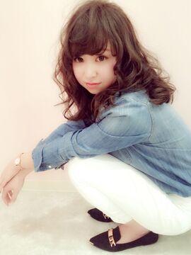 【元町】≪月8,9日休み≫≪社会保険完備≫≪月給18万円スタート≫待遇面抜群 一生涯働ける環境が整ったアットホームサロン！サロンワーク以外にもいろんな経験を積めます！“Mermard Bavel（メルマードバーベル）”からアシスタント（美容師）の求人☆★