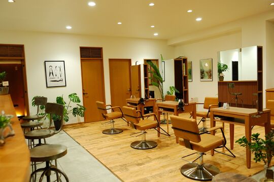 【醍醐】≪月給20万円〜≫≪月7,8日休み≫≪社会保険完備≫美容師と兼任でアイラッシュも学べるサロン！営業時間内レッスンOK！興味があれば着付けも学べる！「Hair Oasis biotope（ヘアーオアシスビオトープ）」からアシスタント（美容師）の求人☆★☆