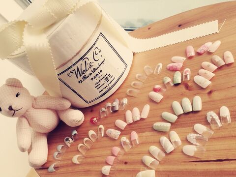 【草加駅】◆完全週休2日制・社会保険完備・有給休暇あり◆インセンティブがしっかりつき、お休みも充実。リピーター率も高い地域密着型のサロン「Brilliant（ブリリアント）」からネイリスト（ネイル）の求人☆☆