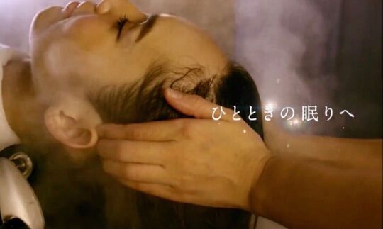 【堺東】≪月給21.5万円〜≫≪月8,9日休み≫≪有給休暇あり≫≪社会保険完備≫営業内レッスンもあり！自慢のヘッドスパで早くからお客様を担当できます。レッスンの無い日は19時半までに退勤可能！まつエクやネイルも提供するトータルビューティーサロン「Jadore（ジャドール）」からアシスタント（美容師）の求人☆★☆