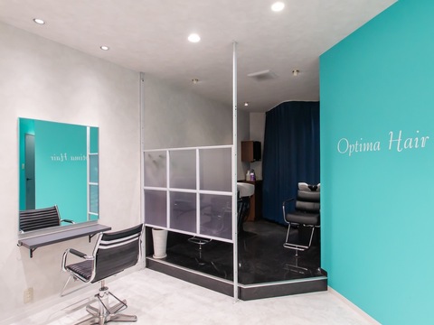 【JR西宮駅】≪最低保障あり≫基本マンツーマンでの接客なので単価も上げやすくお客さんとしっかり関われます！新規入客毎月100名以上で入社すぐにでも高収入が可能！ママさんスタイリストも大歓迎！「Optima Hair（オプティマヘアー）」からスタイリスト（美容師）の求人☆★