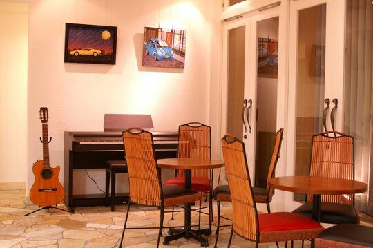 【社町】≪完全週休2日制≫≪社会保険完備≫≪19時までに退勤可能≫プライベートを大事にしながら働けます！地域の方に愛されるお店！入客チャンス大「WORLD美容室 社店（ワールドビヨウシツヤシロテン）」からスタイリスト（美容師）の求人☆★