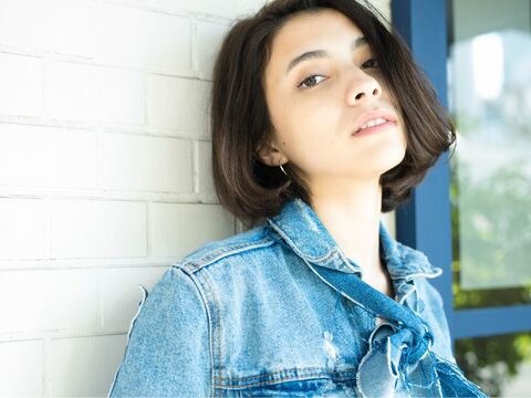 【元町】≪完全週休2日≫≪実働8時間≫≪18:30退勤≫≪月給22万円〜！≫目指すは美容系OL！様々な技術を習得できスキルアップもできる「viviAiles 神戸元町店（ビビエールコウベモトマチテン）」からアイリスト（まつげエクステ・まつげパーマ・アイブロウ）の求人☆☆