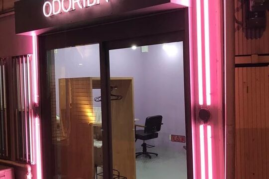 【天神橋筋六丁目】≪自由出勤制≫高単価のフリーランスサロン。シェアサロンとしての利用もOK。個人に合った働き方が叶うサロン。「ODORIBA（オドリバ）」からスタイリスト（美容師）の求人☆☆