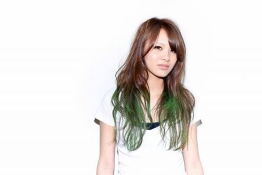 【南草津】≪ハイブリット型給与システム≫≪月給30万円保障あり≫≪月8日休み≫≪社会保険完備≫≪有給休暇15日あり≫準社員として勤務可能！美容師と兼任でマツエクやネイルも学べる環境あり！頑張った分はしっかり歩合で還元してもらえる◎すべての美を叶えるトータルビューティーサロン「ex-fa hair-garden（エクファヘアガーデン）」からスタイリスト（美容師）の求人☆★☆