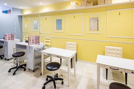 【荒江】《社保完備》地域密着型で多くのお客様とふれあいます♪トータルビューティーで世代を問わずキレイを創る「arl. 荒江店（アールアラエテン）」からアイリスト（アイデザイナー・まつげエクステ）の求人☆☆